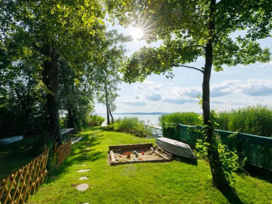 Green Lake House - Private Beach At Balaton Balatonakarattya Ngoại thất bức ảnh
